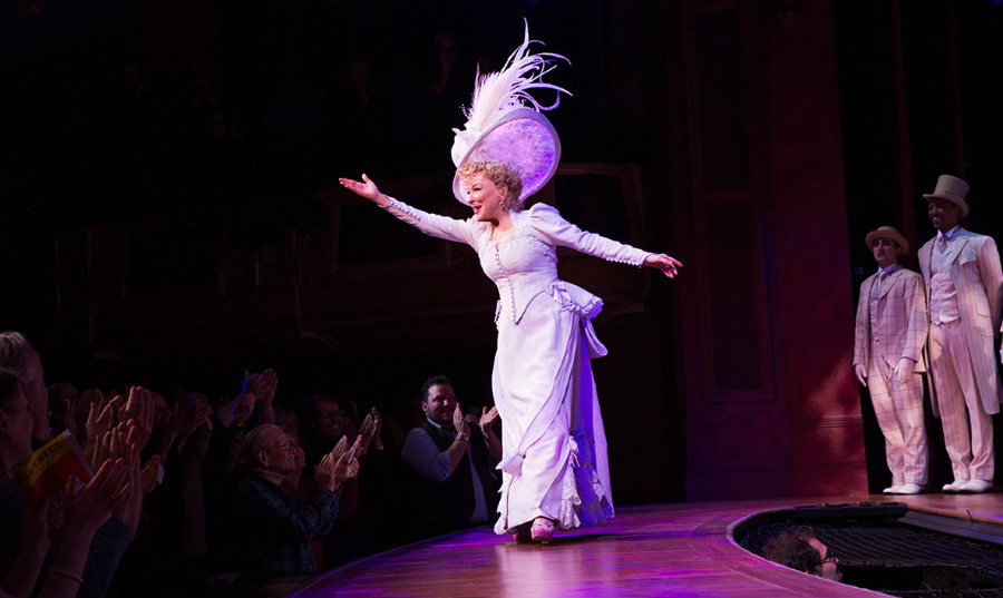 Bette Midler dans "Hello, Dolly!"