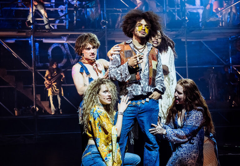 Critique « Hair » au Théâtre StDenis de Montréal Musical Avenue