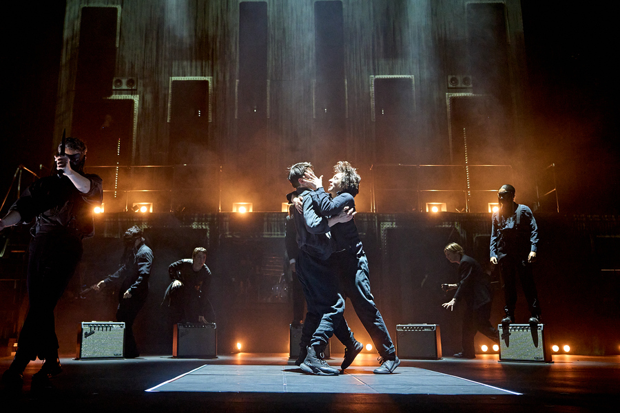 Hamlet Hail to the Thief ; Royal Shakespeare Company ; Aviva Studios ; Radiohead